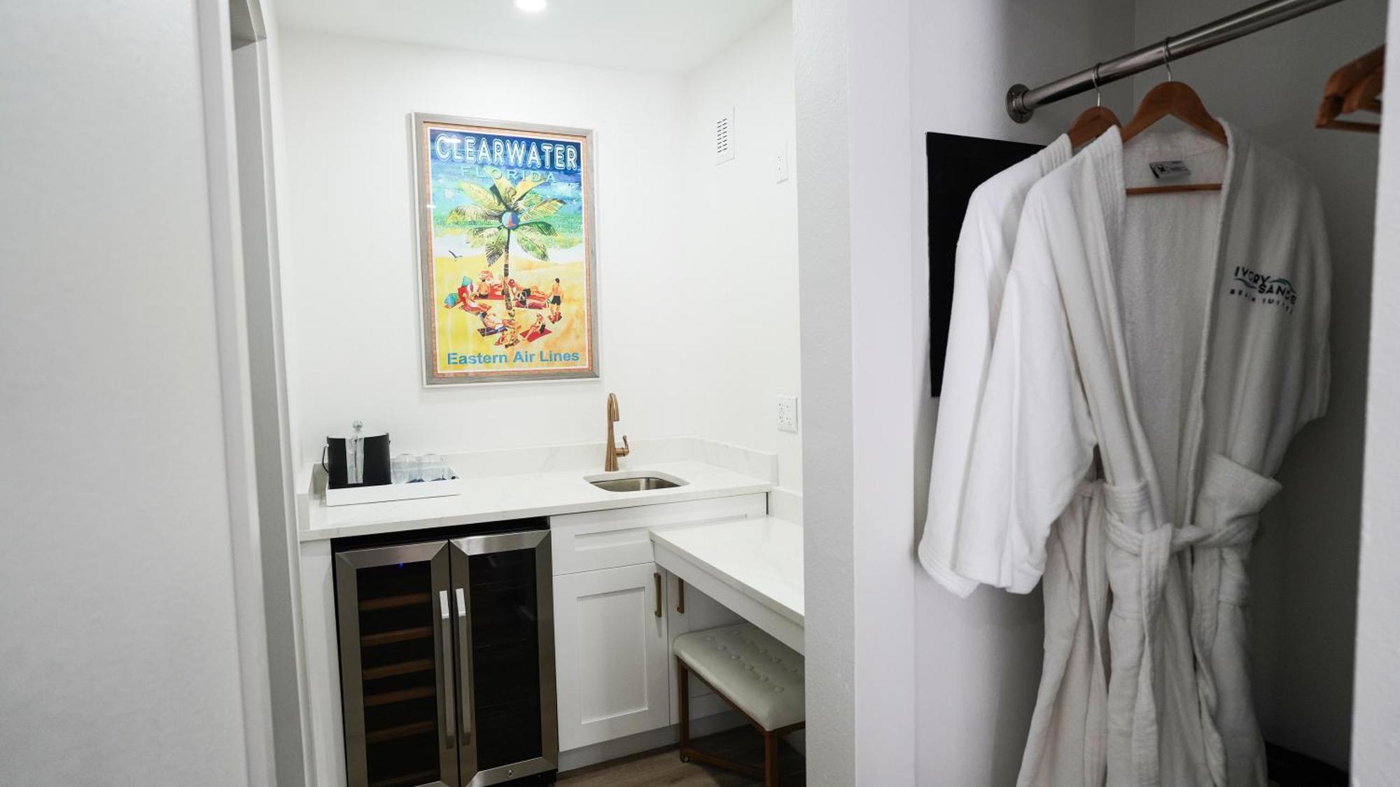 Ivory Sands Beach Suites เคลียร์วอเตอร์บีช ภายนอก รูปภาพ